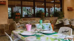Las Bodegas De Claveria - Image 3