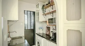 Sèvres-Lecourbe Romantic Apartment T2 Paris15 - Image 5