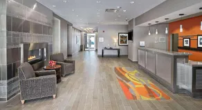 Hampton Inn by Hilton Calgary Airport North - Image 2