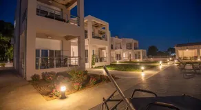 Apanemo Kourouta Luxury Double Room - Image 3