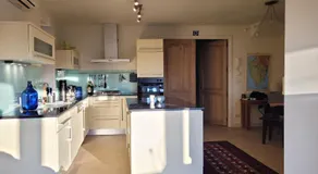 Casa Acqua Dolce - House with 4 Bedrooms and Own Spa - Image 3