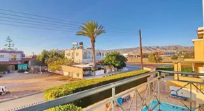 LefKon Cottage Coral Bay - Image 4