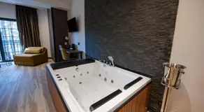 PineHill Hotel, Restaurant , Pool & Spa - RAZEM - Image 4
