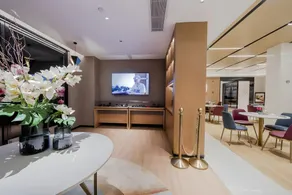 SKYBIRD Hotel - Image 3