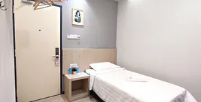 Viva Hotel Kuching - Image 2