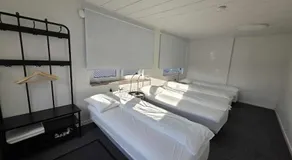 Office Motel - Image 5
