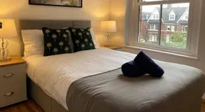 De Parys Penthouse 5 in Bedford - Image 2