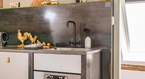 Authentic apartment in farmhouse near Amsterdam - Image 3