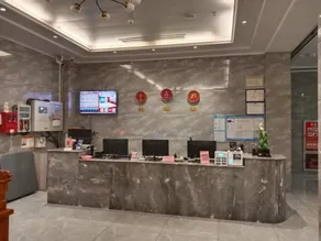 Uncle Yong Hotel - Image 5