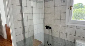 Regina Villa - Image 2