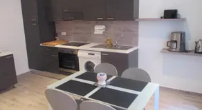 STUDIO VIEILLE VILLE - Image 4