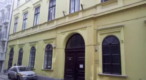 Operahouse Rooms - Image 4