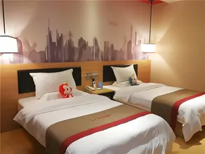 Thank Inn Plus Hotel Qingdao Huangdao District Weike Yunhai City - Image 5