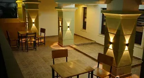 Hill Club Square - Image 5