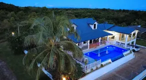 A touch of Hamptons in Fiji - Image 2