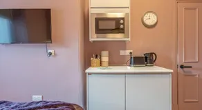 Boutique Home Stay Blossom - Image 2