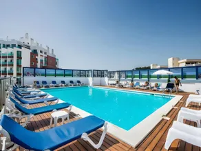 Carvi Beach Hotel - Image 4