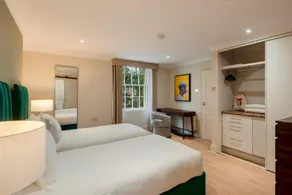 REFURBISHED Jan 26 - Meridian Place - Sleeps 7 - Image 4