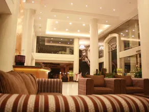 Hotel Supreme Convention Plaza - Image 4