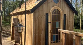 Sugi wooden pod - Image 3