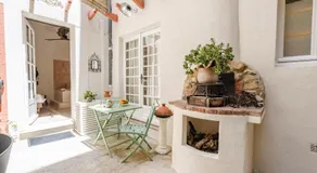 La Cour Secrète - Suite Bali - Balnéo privée - Escapade romantique à Carpentras - Image 2