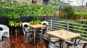 Three House Hostel Boutique - Image 4