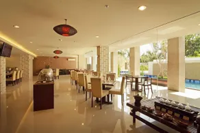 Vrata Hotel Yogyakarta - Image 4