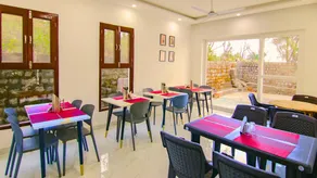 Sierra Inn by ShriGo Hotels - Image 3