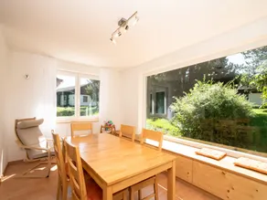 Urbane Holiday Home Near Lake - Image 3