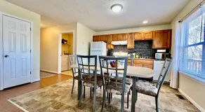 Jason's Attached Home - Image 4