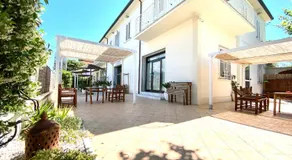 La Perla - Image 2