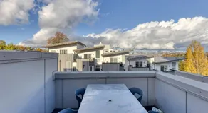 West Seattle - Mins to Downtown! - Image 4