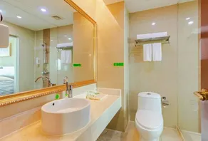 Vienna Hotel Shenzhen International Exhibition Center Fuhai Qiaotou - Image 3