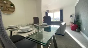 The Duplex Nairn- Spacious 3 Bedroom with sunny balcony - Image 3