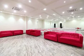 The Grand Tree Hotel - Image 4