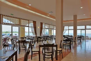 Midia Grand Resort, Terrassen Paradies Apartment - Image 3