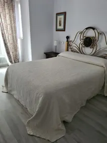 "1930 Diecinueve Treinta" Apartamento Historico en Pleno Centro de Gijon - Image 2
