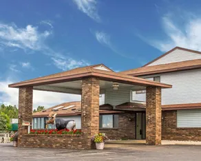 Comfort Inn Manistique - Image 2