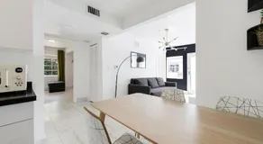 Alton Apts By At Mine Hospitality - Image 2