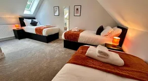 Stunning 4 Bedroom, Sleeps 9, Centre Of Telford - Image 2