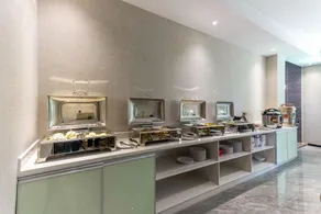 JinHong Hotel (Guangzhou Zhucun Subway Station) - Image 2