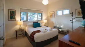 Chiton Cottage by the Sea - Restaurants, Bikes, Pets - Image 2