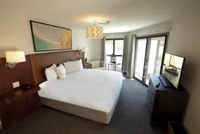 Horseshoe Resort - Image 1