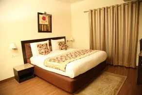 Hotel Sapphire - Image 2