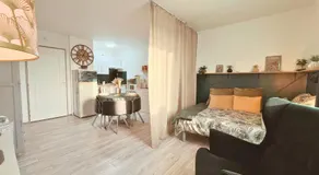 Le Petit Margny par Your Sweet Loc - Image 2