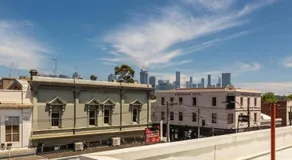 Collingwood Charm - Centrally Located with Balcony - Image 5