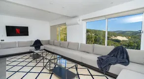 Magnifique villa avec vue sur mer + montagne - Image 3