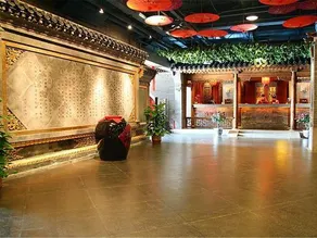 Auspicious Business Hotel - Image 3