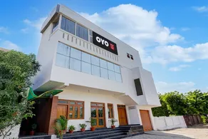 Hotel O Cozy Home stay Premium - Image 3