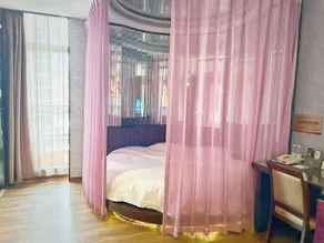Qingjiang Holiday Hotel - Image 5